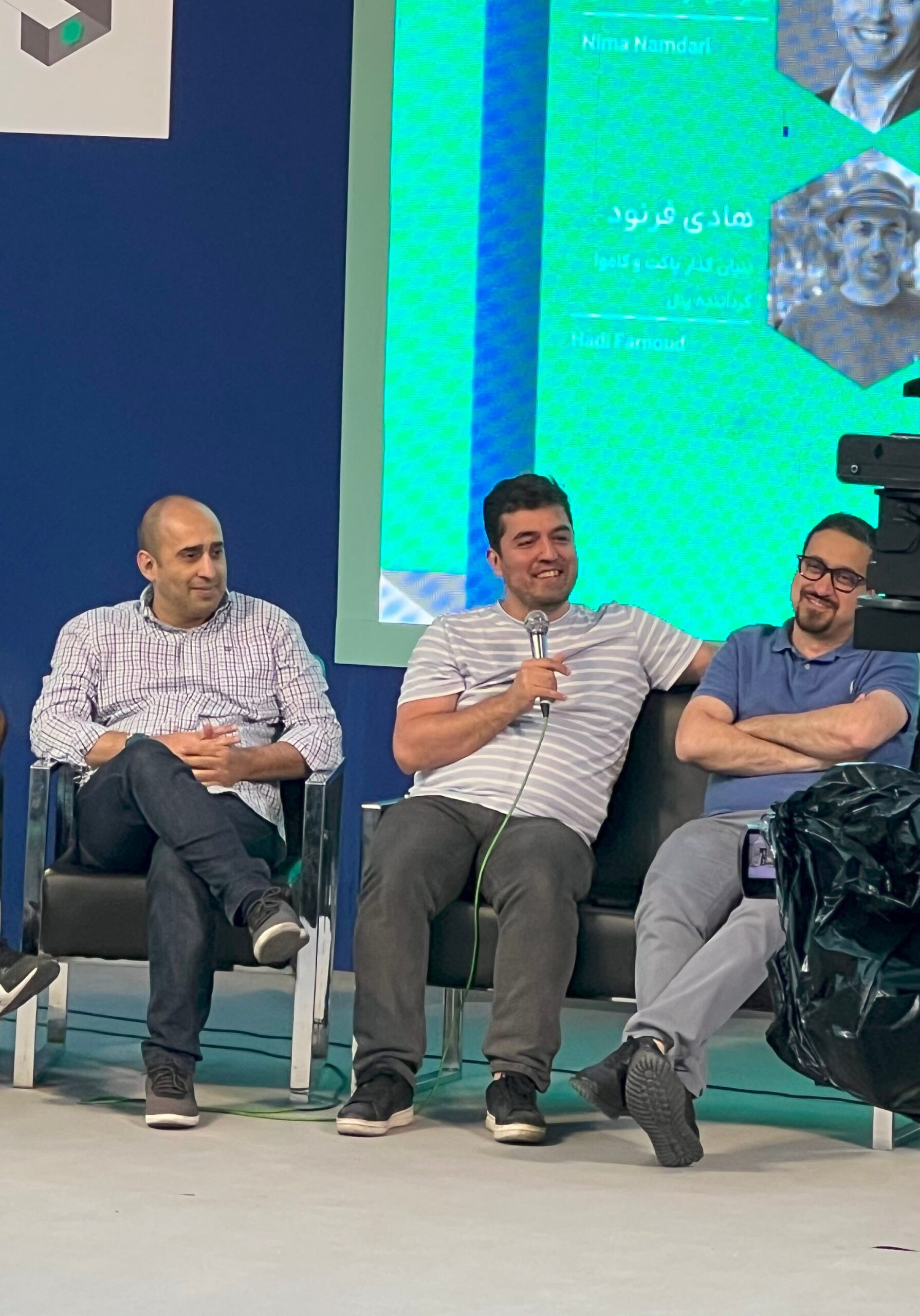 آنقدر به بانک مرکزی گفته‌اند «مرکزی»، که فکر می‌کند مرکز دنیا است