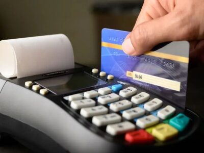 تعداد تراکنش‌های کارتی به کمترین سطح خود در ۲۱ ماه اخیر رسید