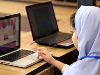 آموزش هوش مصنوعی به ۲۰۰ هزار دانش‌آموز در مدارس آغاز شد