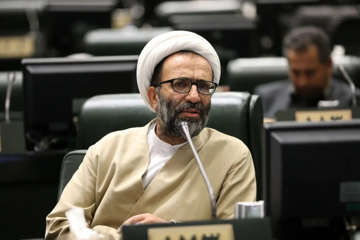 تلگرام و واتساپ به اتاق فرماندهی برای دشمن تبدیل شدهاند