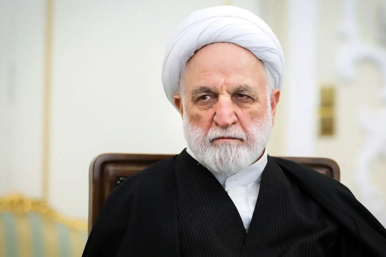 واگذاری خط سفید در ازای دریافت پول، مصداق بارز تبعیض و فساد است