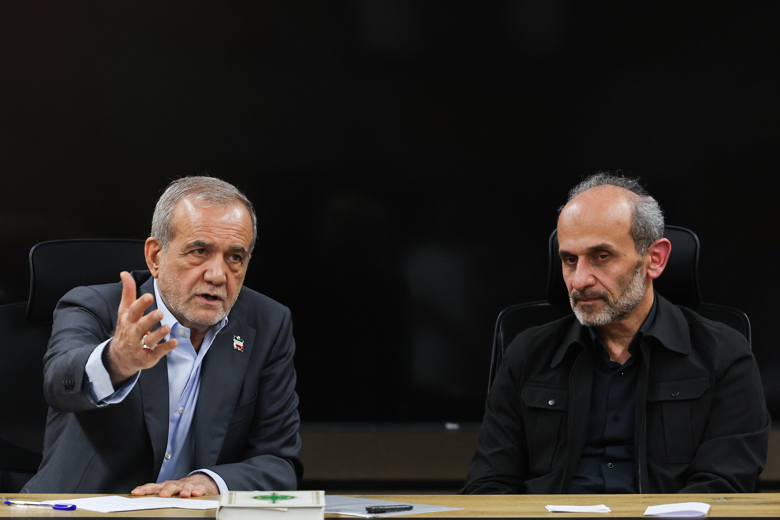 صداوسیما را نگاه نمی‌کنم، وقتی می‌بینم اعصابم خراب می‌شود