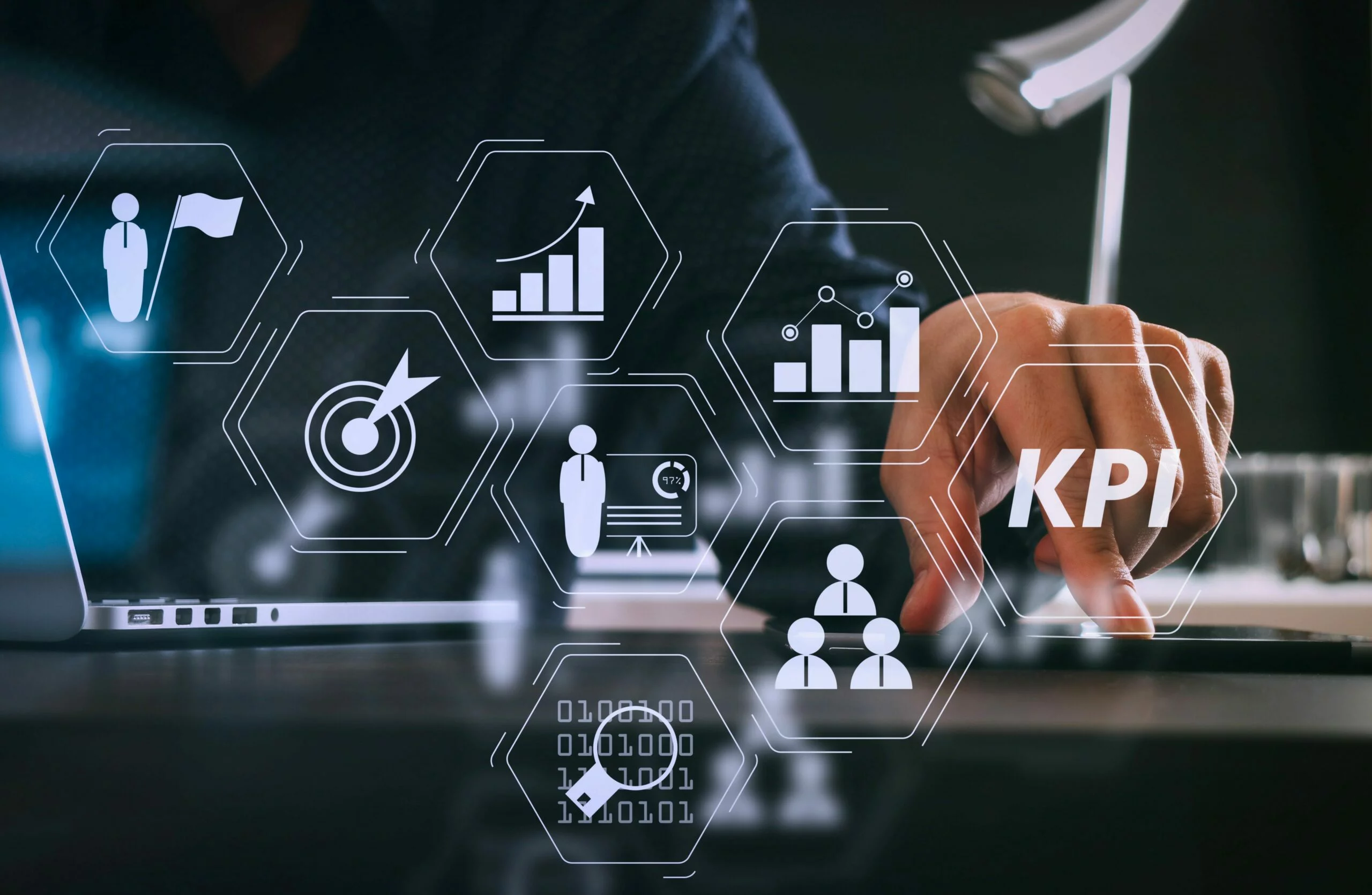 چگونه با رصد KPIهای کلیدی، مسیر رشد استارتاپ را بهینه کنیم؟