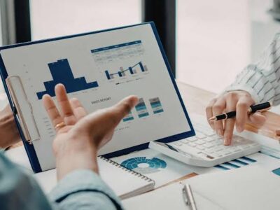 مدل درآمدی استارتاپ چیست؟ راهنمای طراحی استراتژی درآمدی برای کسب‌وکار پایدار
