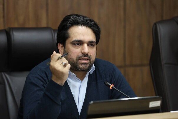 رفع ممنوعیت دولت در پلتفرم‌های خارجی، بازار ایران را به سمت تسلیم می‌برد