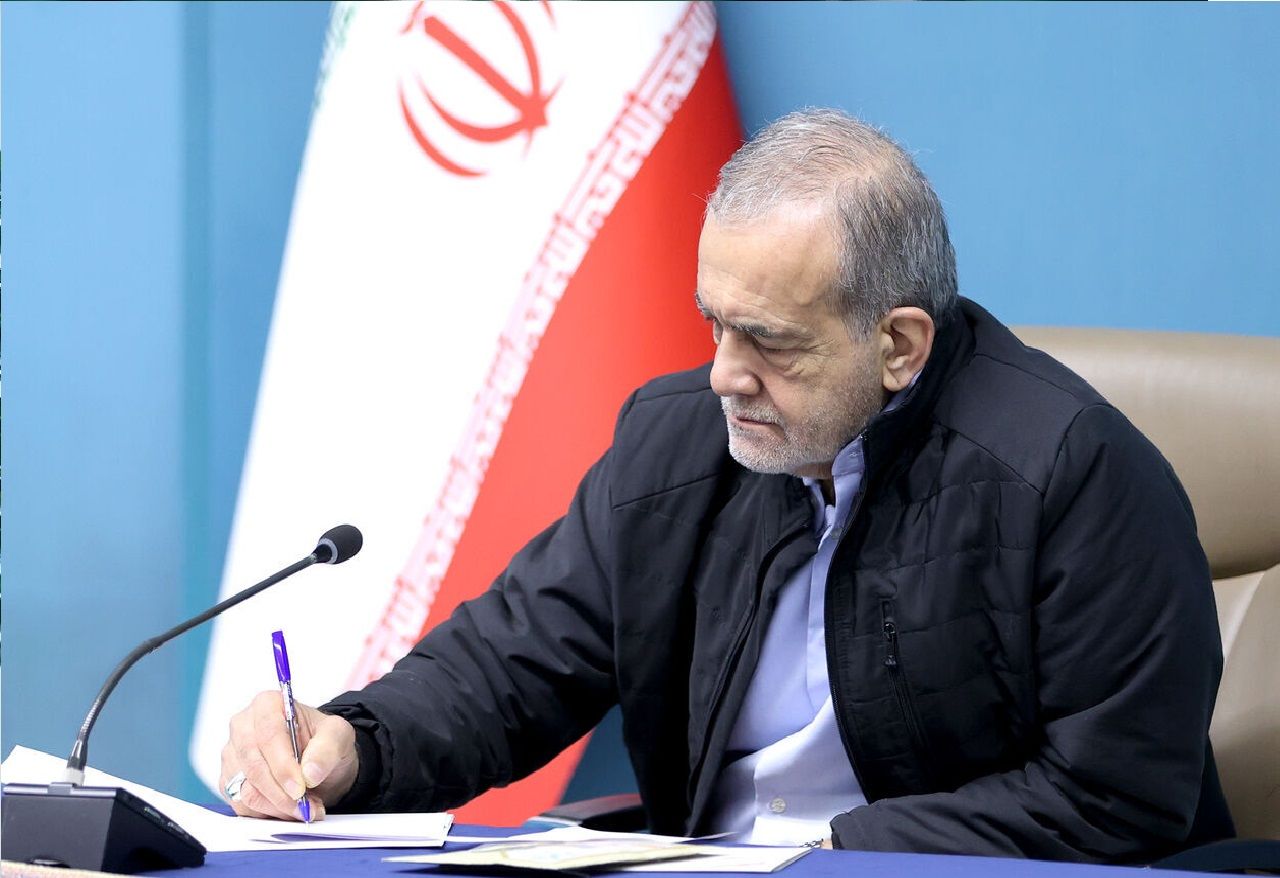 دستور رئیس‌جمهور به دستگاه‌های اجرایی درباره دورکاری و اجرای طرح «روز بدون خودرو» ابلاغ شد