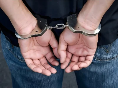 متهم کلاهبرداری اینترنتی ۱۷۱ میلیارد تومانی از یک بانک خصوصی هنگام خروج از کشور دستگیر شد